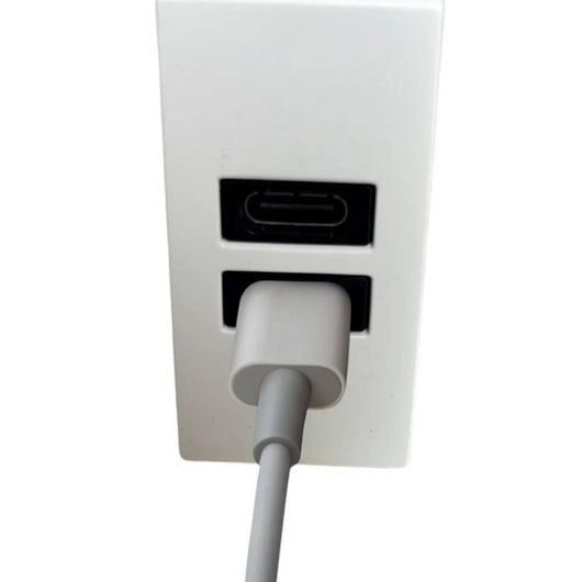 Caricatore usb bticino jw4191cc da incasso doppia porta c 15w bianco