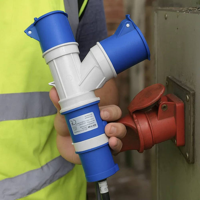 Ecova 20561 moltiplicatore industriale con spina cee 16a e doppia presa 2p+t