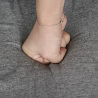 Cuccia Casetta per Gatti in Legno con 2 Cuscini e Tiragraffi Rimovibili, Grigio, 41x30x36cm