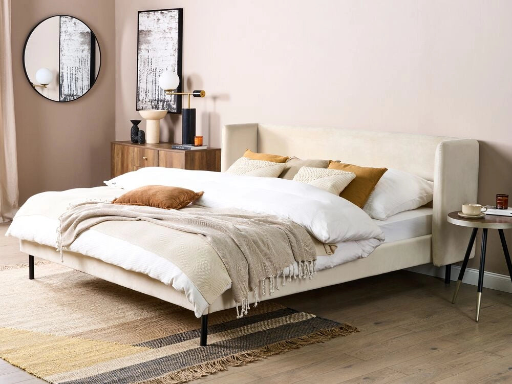 Letto con rete a doghe velluto beige 180 x 200 cm testiera e gambe nere camera da letto soggiorno