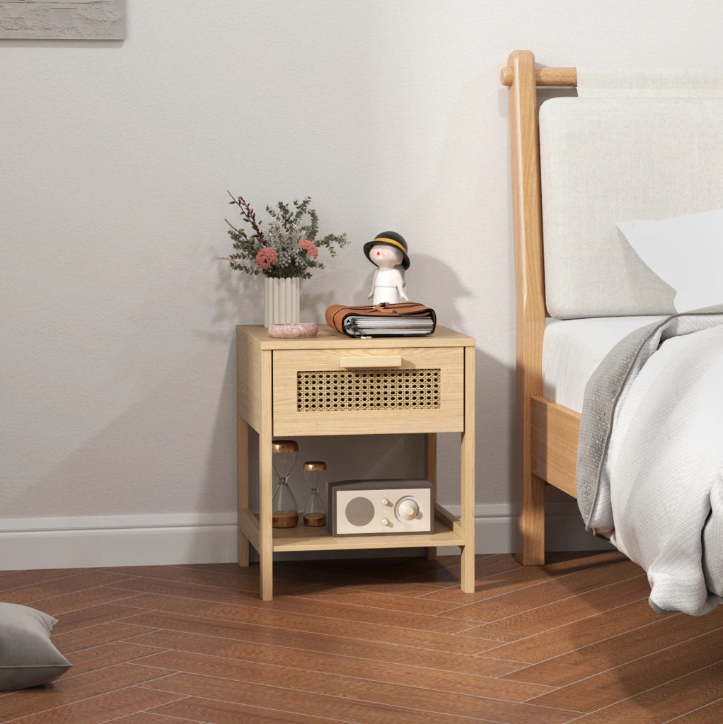 Comodino in rattan naturale con cassetto e ripiani 40x40x48,4 cm