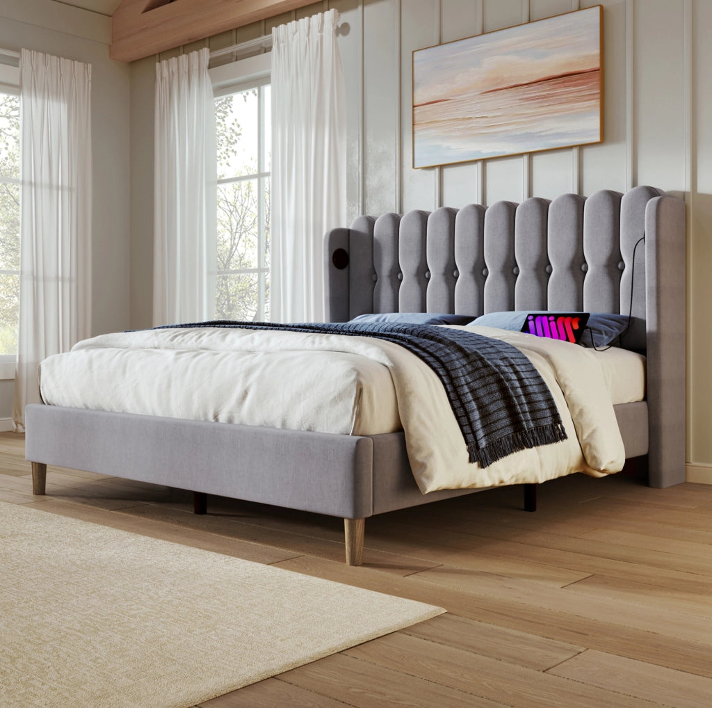 Letto imbottito grigio 160x200 cm con USB e Type-C; testiera pannellata in lino