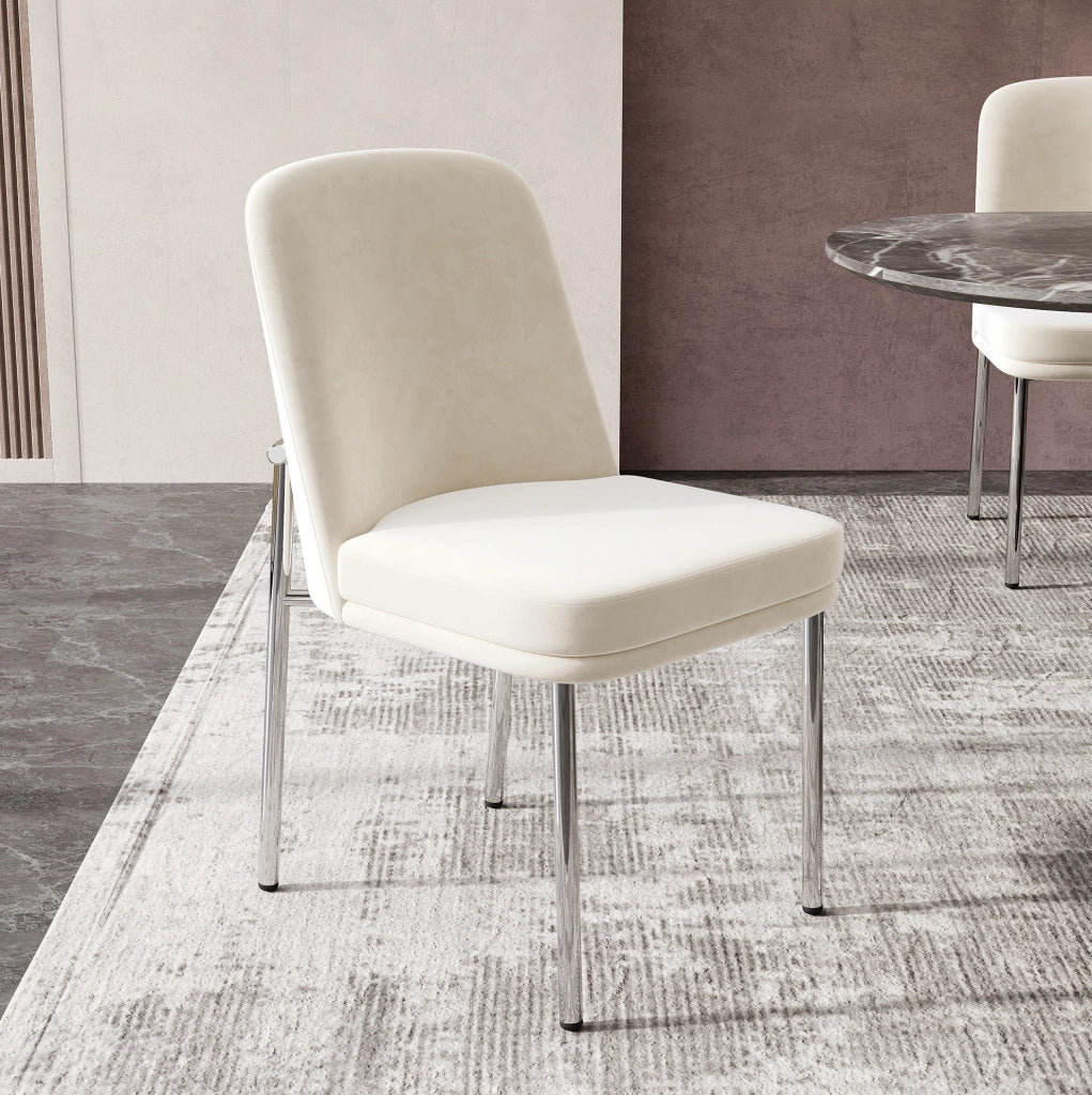 Set di 4 sedie da pranzo in velluto beige; con struttura in metallo cromato e seduta imbottita