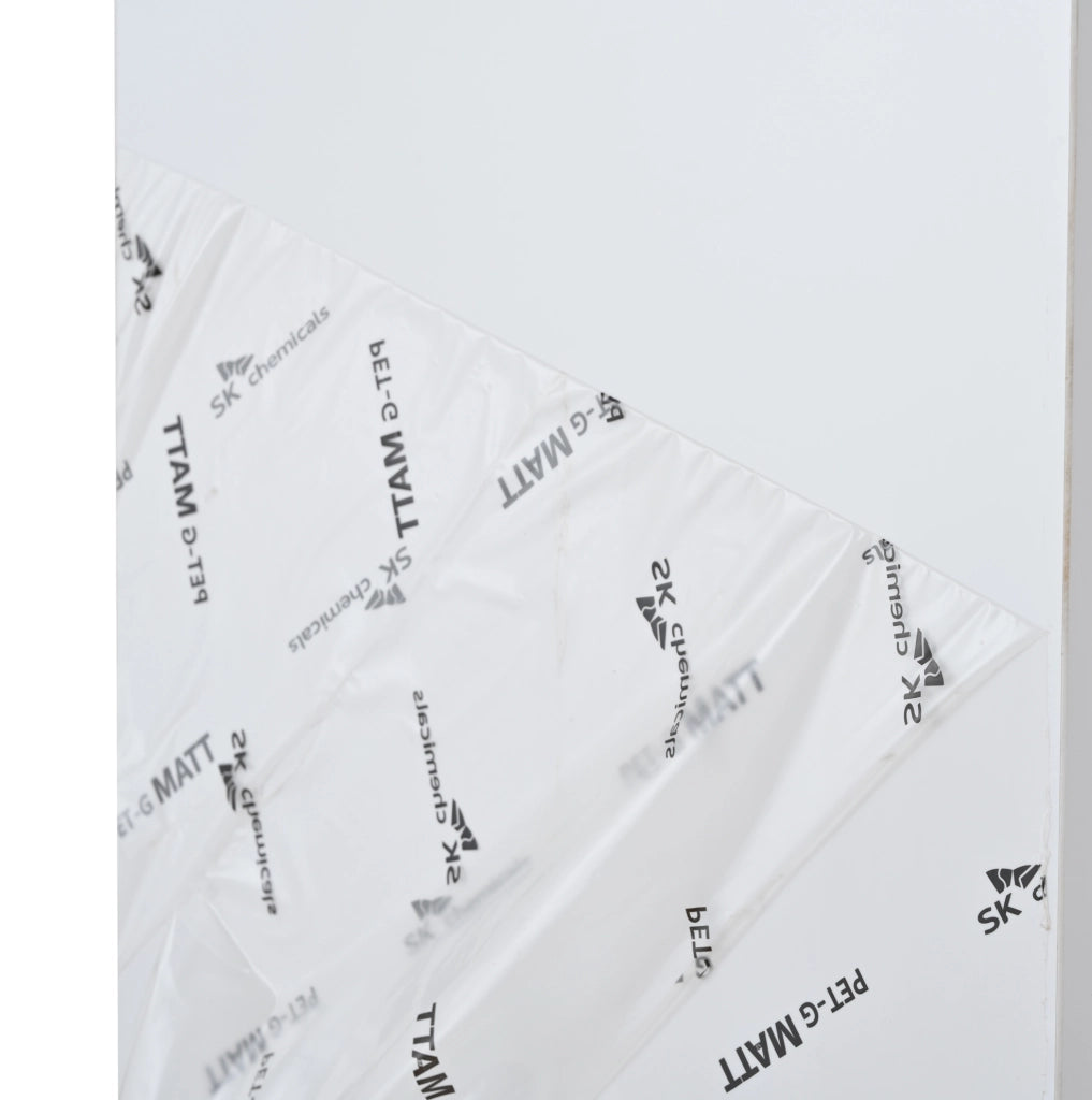 Vetrina alta 70x35x180 cm bianca con LED; 2 ante; cassetto e ripiani in vetro temperato