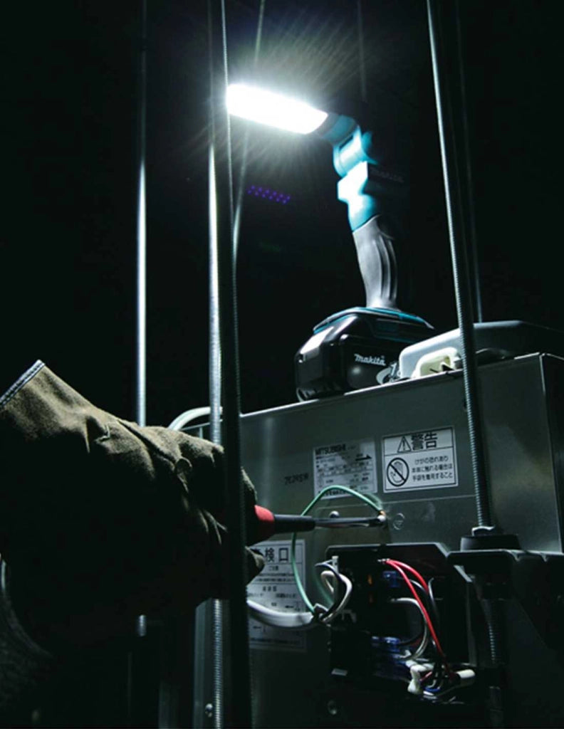 Lampada LED MAKITA DML801Z (Solo corpo)