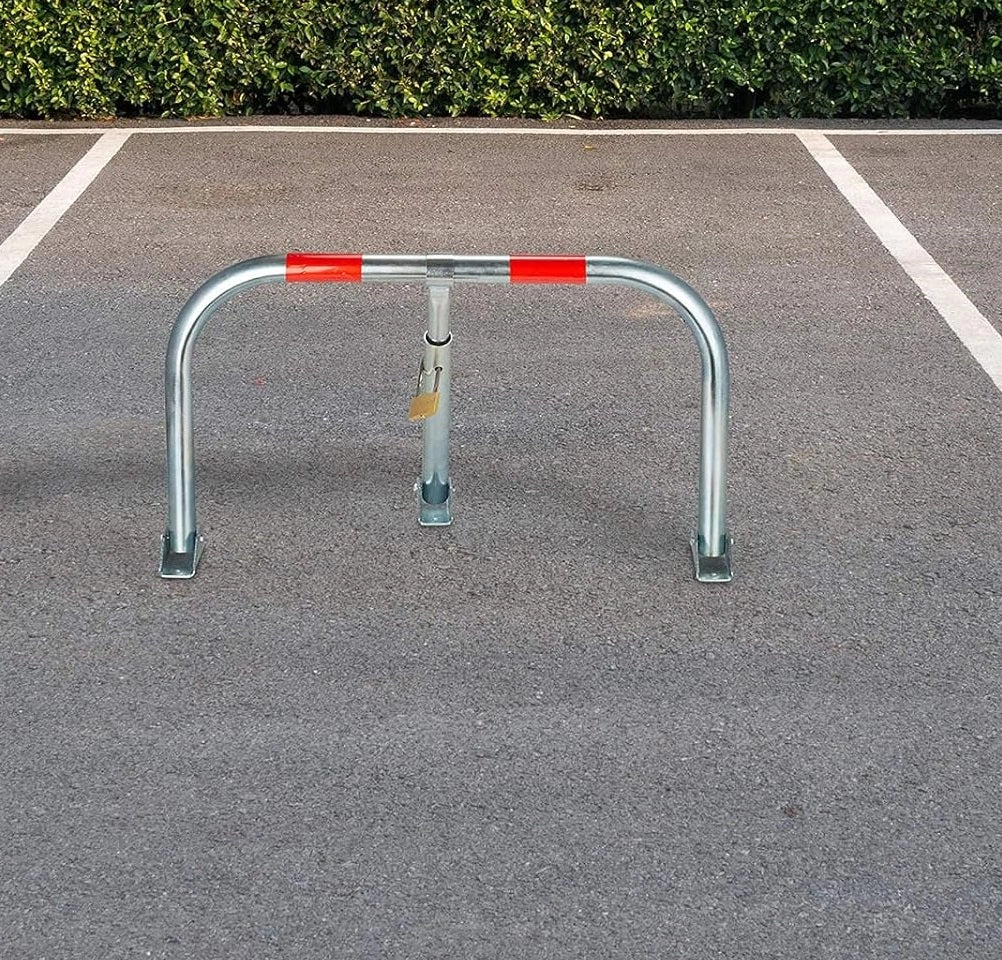 Sbarra Ribaltabile Parcheggio Auto in Acciaio 76x32 H45 cm Completa di Lucchetto
