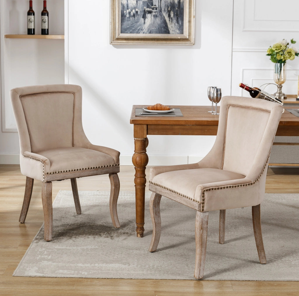Sedia da pranzo imbottita in velluto beige con struttura in legno massello; 61x50x91 cm