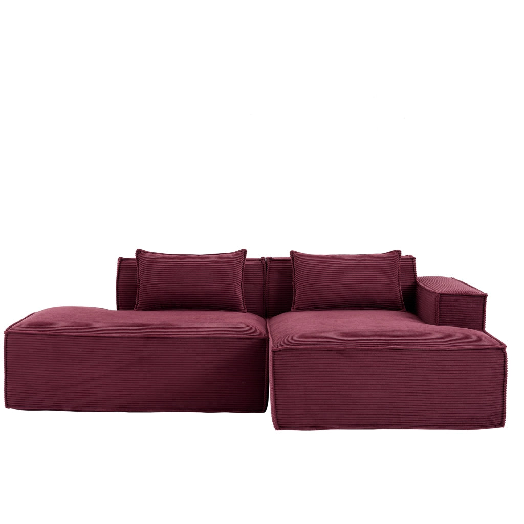 Divano dritto compatto con seduta elastica e due cuscini, rivestito in poliestere imbottito rosso, 235 cm