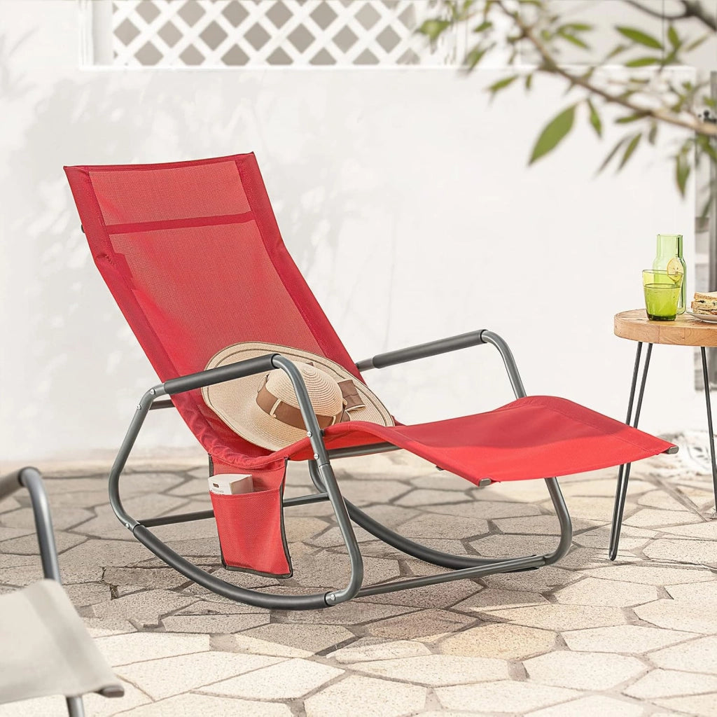 Dondolo da Giardino Sedia a Dondolo da Esterno Lettino Prendisole con Tasca Laterale Poltrona da Giardino Sdraio per Patio Balcone Campeggio Spiaggia Rosso 143x57x85 cm OGS47-R