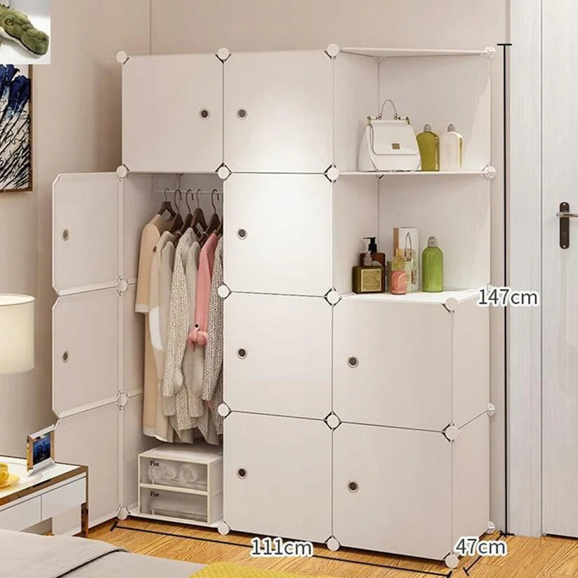 Armadio Bianco 111x47x147 cm Moderno e Funzionale