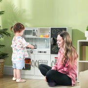 Cucina giocattolo per bambini in legno con lavello, microonde, piano cottura, lavagna e accessori, bianca