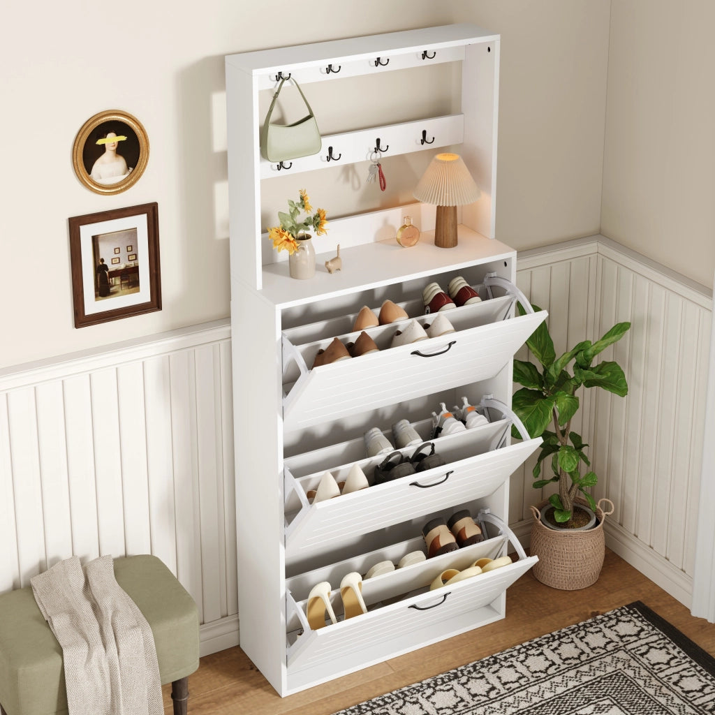Mobile Scarpiera con 3 Ripiani e 8 Ganci; Porta Borse e Cappelli; Stile Minimalista; in Pannello di Truciolare; Bianco; 70×25×165 cm