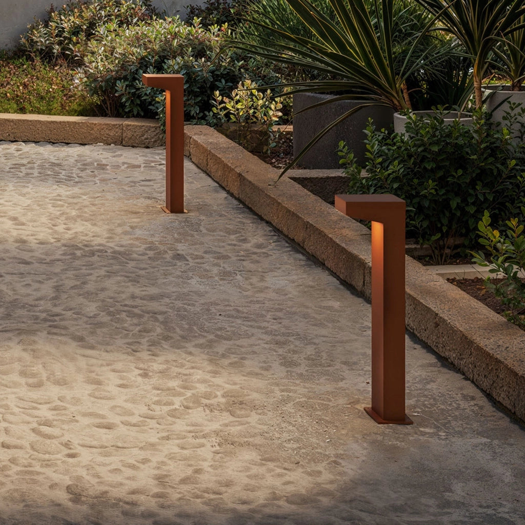 Forward Paletto Luminoso a LED Asimmetrico per Esterni, Struttura in Alluminio Nero, 13W 3000K, Altezza 50 cm, Ideale per Camminamenti e Giardini