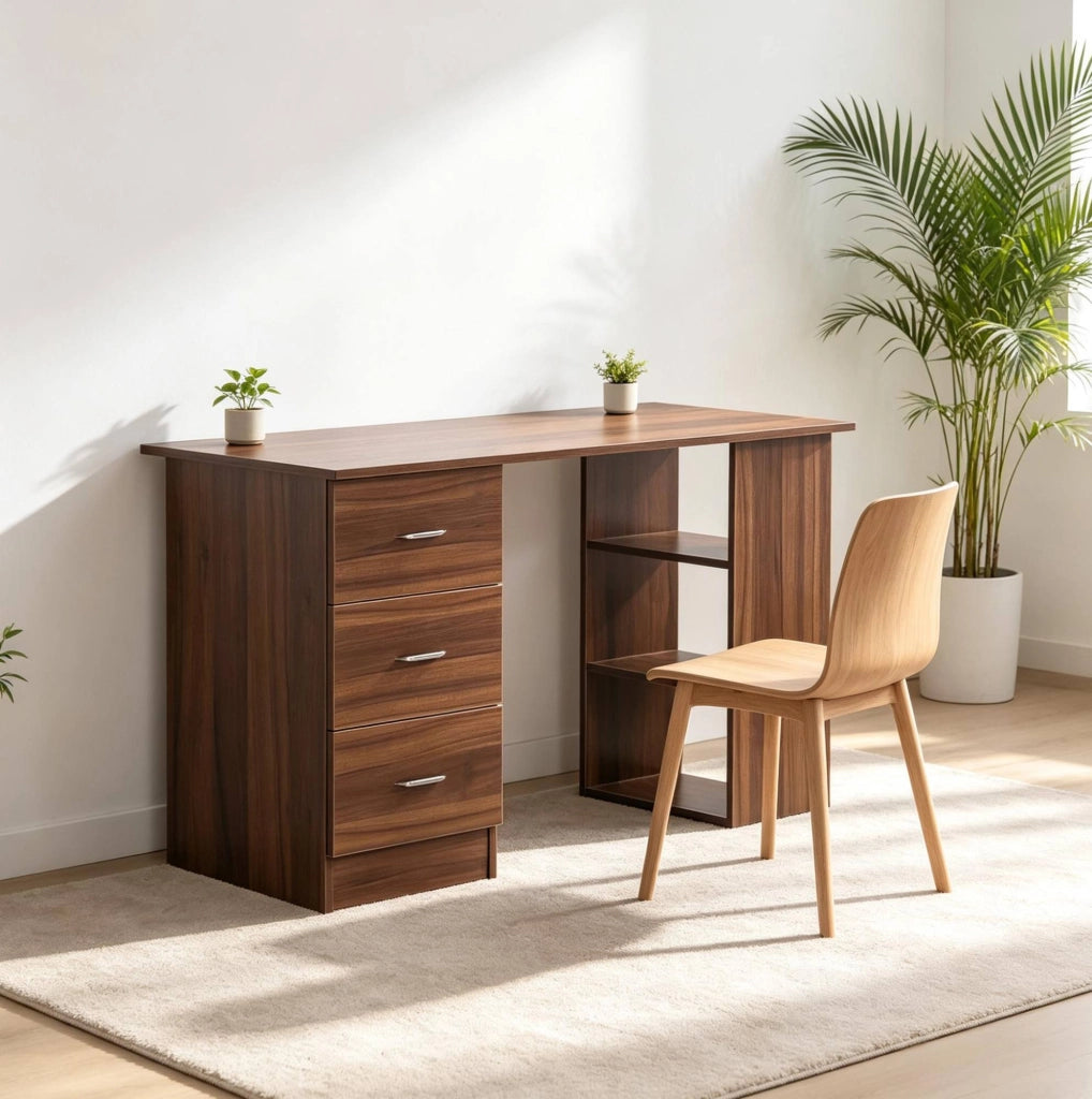 Scrivania da Computer in MDF Color Noce con 3 Cassetti e 3 Ripiani