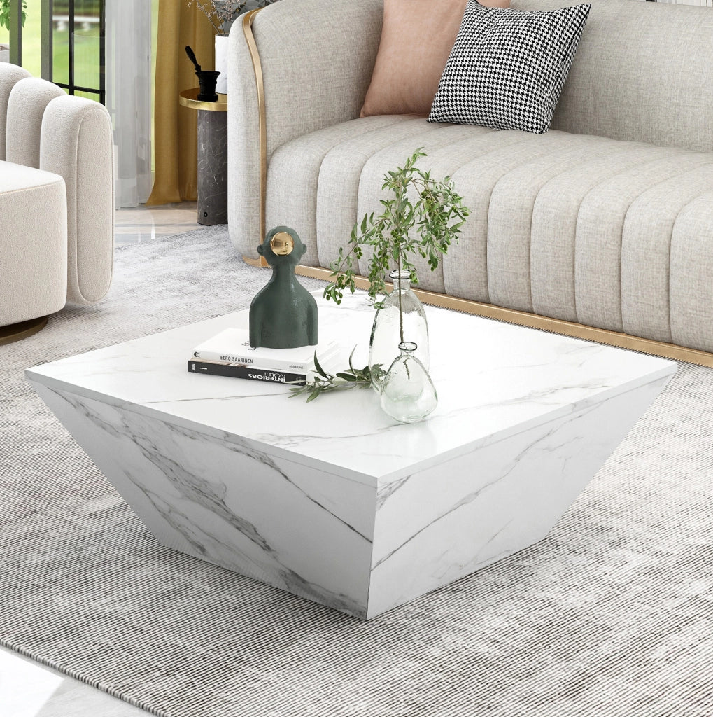 Tavolino da salotto moderno trapezoidale 70x70x37 cm in MDF con finitura effetto marmo bianco