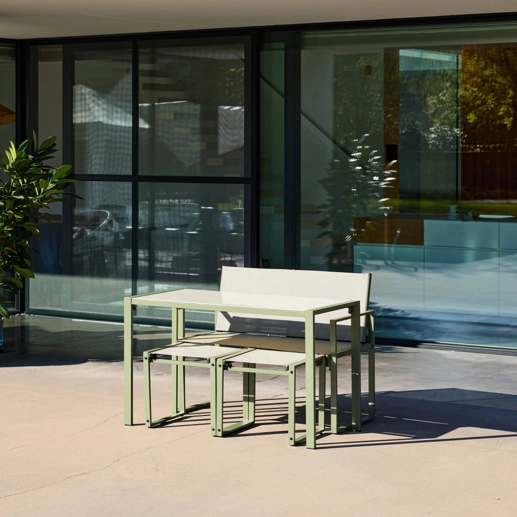 Set tavolo da giardino incastrabile in acciaio e textilene con 4