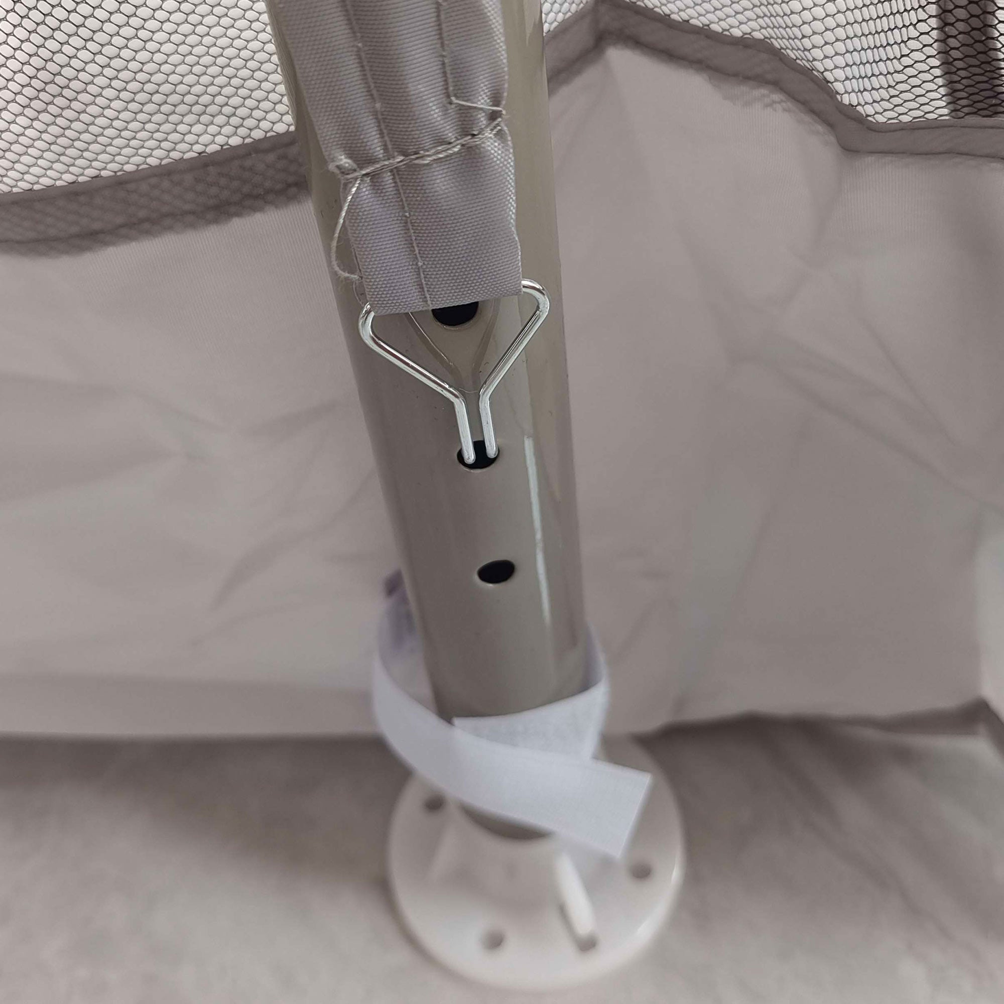 Gazebo da Giardino 3x3 m con Zanzariera Doppio Tetto e 8 Fori in Acciaio e Poliestere Grigio