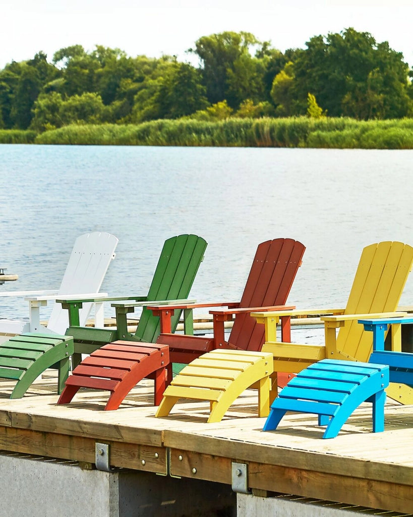 Sedia da giardino in plastica rossa in legno con poggiapiedi resistente agli agenti atmosferici in stile moderno