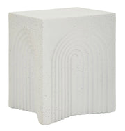 Tavolinetto Arc Moderno in MGO Cream cm 40,5x40,5x50,5 - Design Architettonico con Rilievi Grafici e Carattere Materico