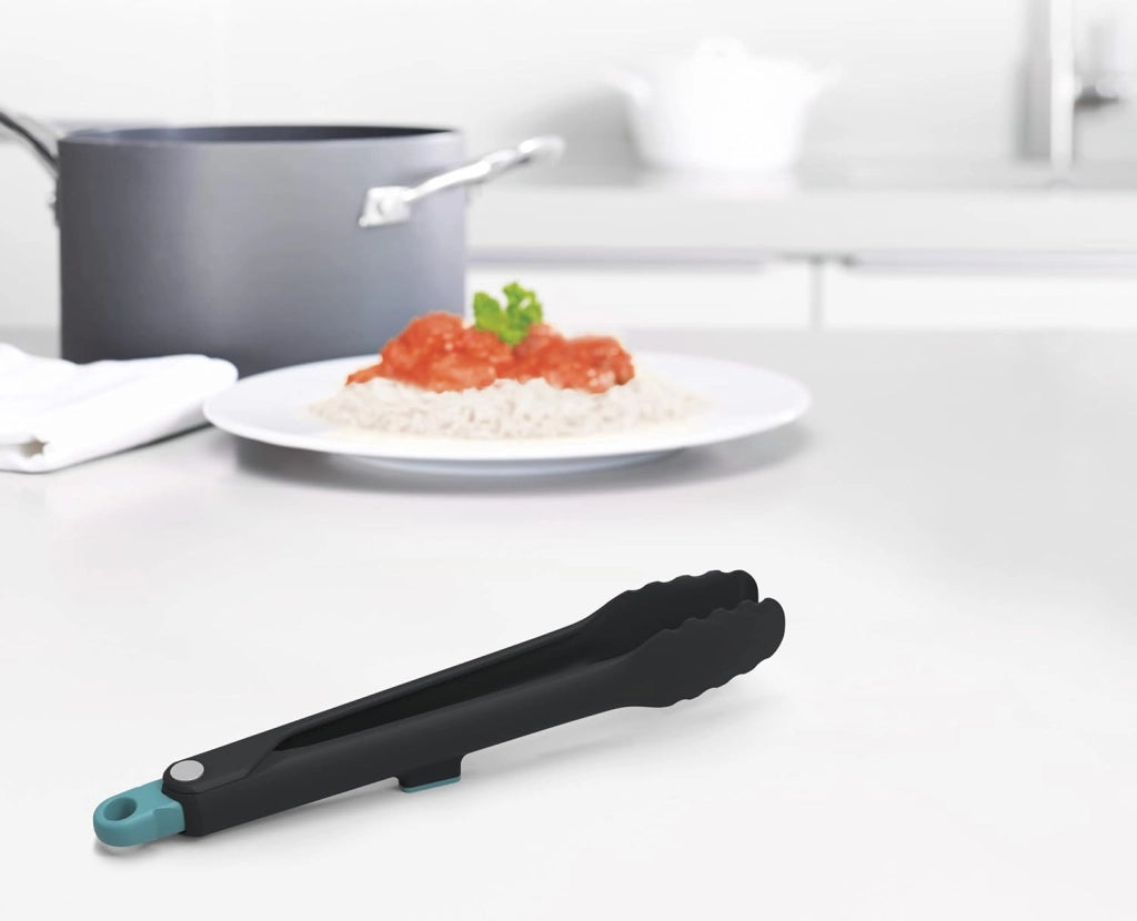 Joseph Joseph Duo Pinze da cucina con sistema di bloccaggio, resistente al calore e con poggiautensili integrato, Nero/Blu