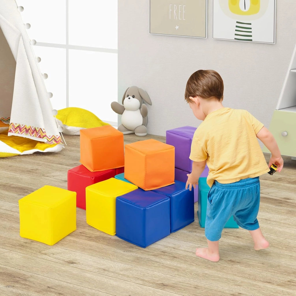 Set di 12 Blocchi da Costruzione in Schiuma EPE, Cubi Colorati 14 x 14 cm con Copertura in Finta Pelle Impermeabile, Blocchi Morbidi per Bambini per Impilare e Arrampicarsi (Rosso e Giallo)