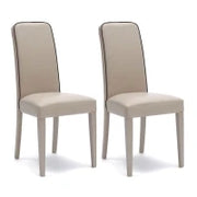 E-STYLO Sedia in similpelle beige con bordino marrone e gambe in legno di faggio laccato, imbottita, 59cm X 46cm H. 99cm.