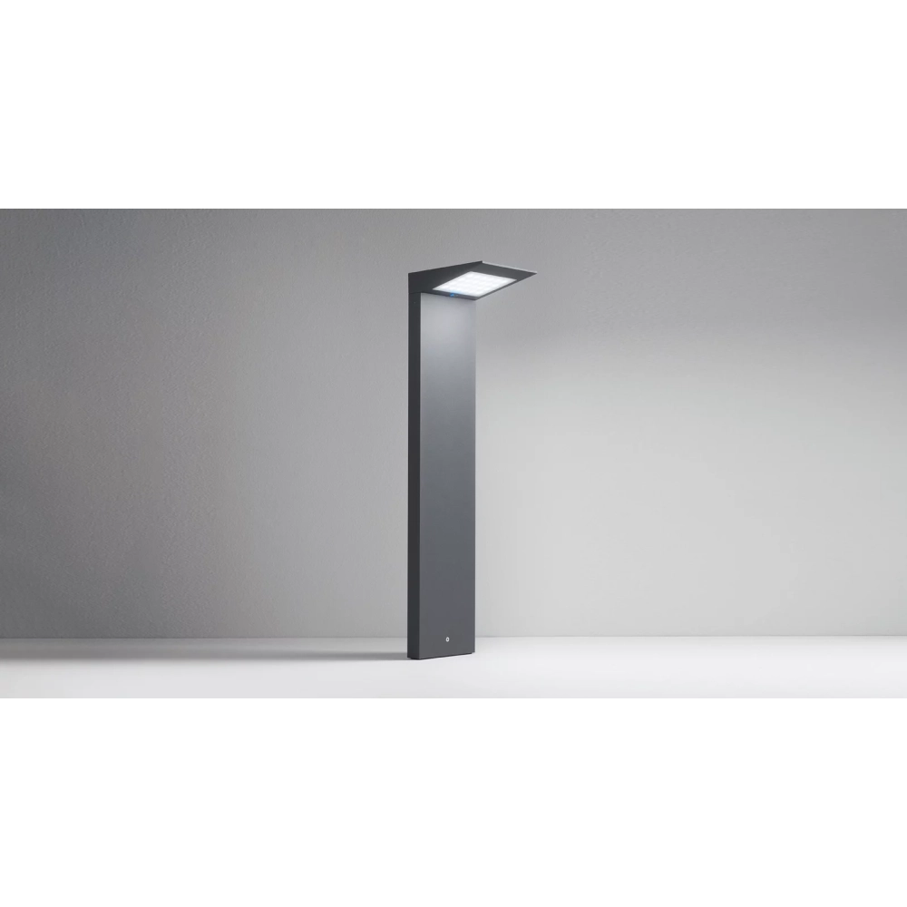 Paletto da terra Solar a led da 2,2w a batteria con fotovoltaico IP54 grigio scuro