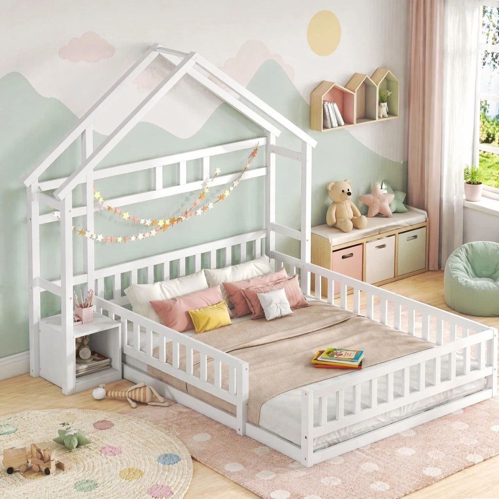 Letto a casetta per bambini 140x200 cm con comodino bianco