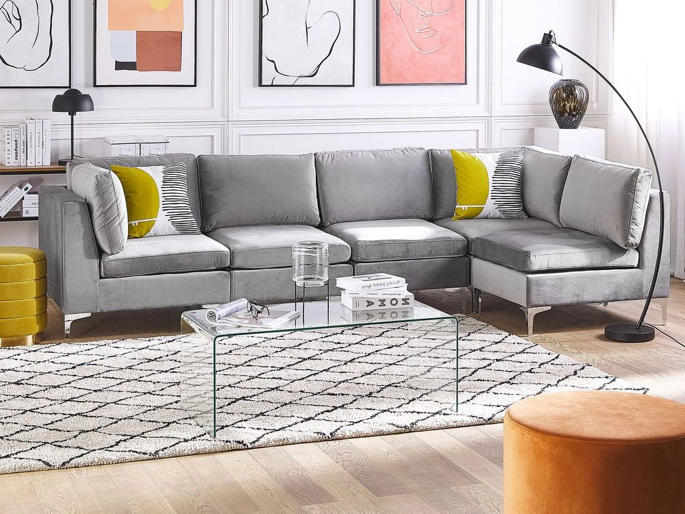 Divano ad angolo componibile versione sinistra a 5 posti in velluto grigio con gambe in metallo argento stile glamour