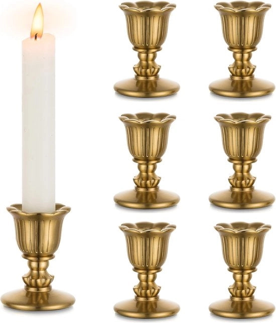 Candelabri a forma cilindrica in metallo argentato con supporti dorati, stile vittoriano, ideali per la decorazione di un tavolo da salotto, matrimoni, festività, camino o come decorazione d'arredo. Set da 6 pezzi (candele non incluse).