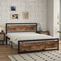 Struttura Letto Matrimoniale in Legno e Acciaio con Doghe in Stile Industriale, 160x200cm