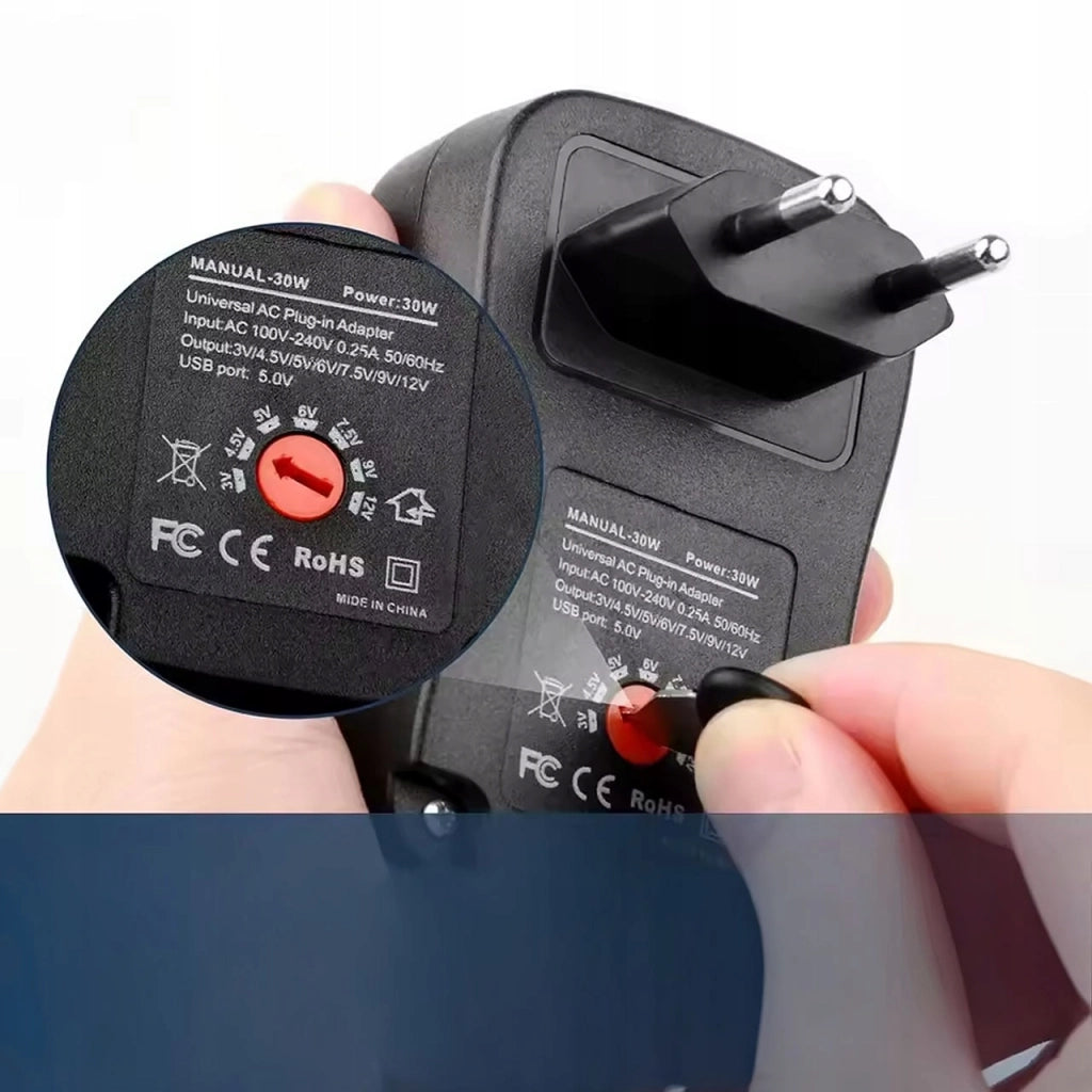 Alimentatore Universale DC 30W – Regolabile 3–12V, 1.2A | 6 Connettori Elbow, USB | Compatto, Certificato CE, FCC, RoHS