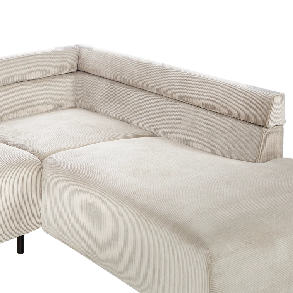 Divano ad angolo in velluto a coste sabbia e gambe in metallo design retrò stile moderno