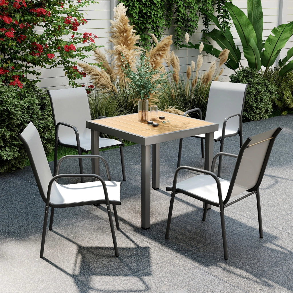 Set di 4 sedie da giardino impilabili; schienale e braccioli traspiranti; capienza 120 kg; arredamento terrazza