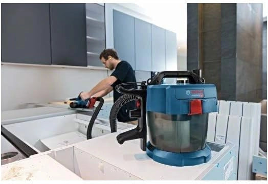 Bosch Professional Aspiratore a umido/a secco a batteria GAS 18V-10 L 18V System, senza batterie e caricabatterie, tubo flessibile 1.6 m, tubo curvo, set tubi 3 pezzi, lancia 250 mm, filtro piatto