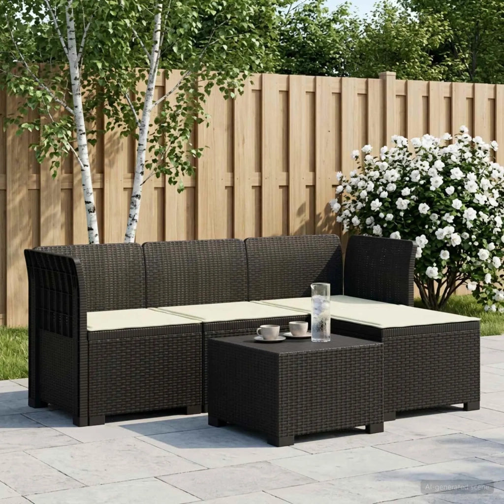 Divano da giardino 4 posti con cuscini aspetto rattan PP 3443926