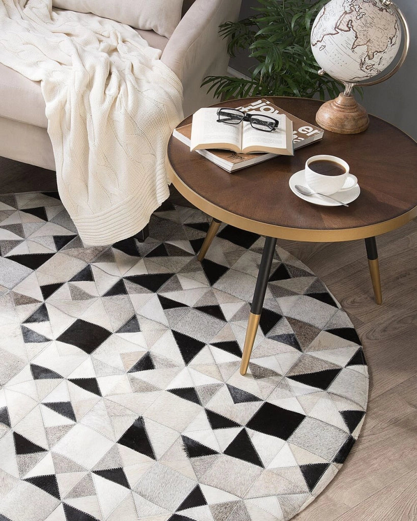 Tappeto in pelle grigia e nera 140 cm Tappeto rotondo intrecciato a mano moderno patchwork