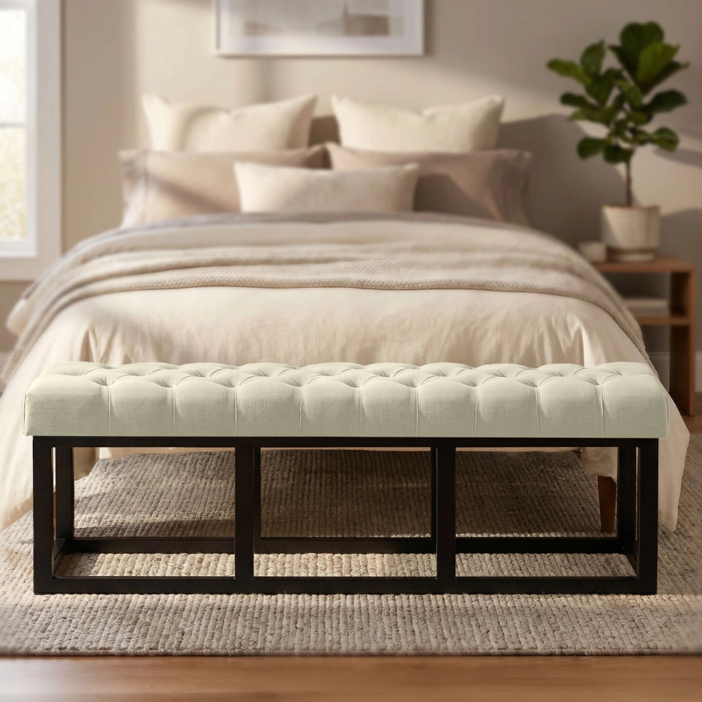 Panca design AMUN in metallo nero opaco e tessuto crema,150 cm