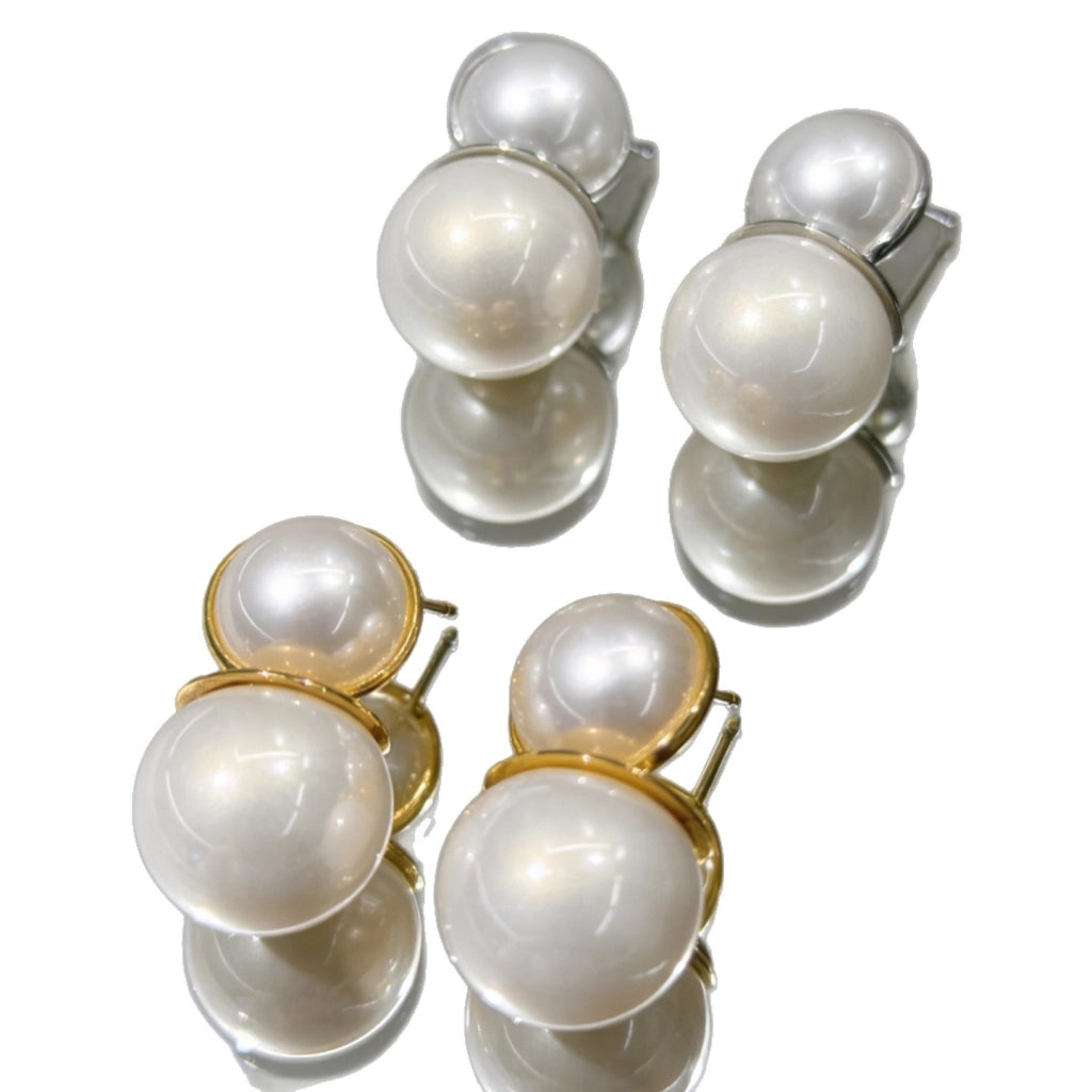Orecchini pendenti a semicerchio con grandi perle in stile vintage