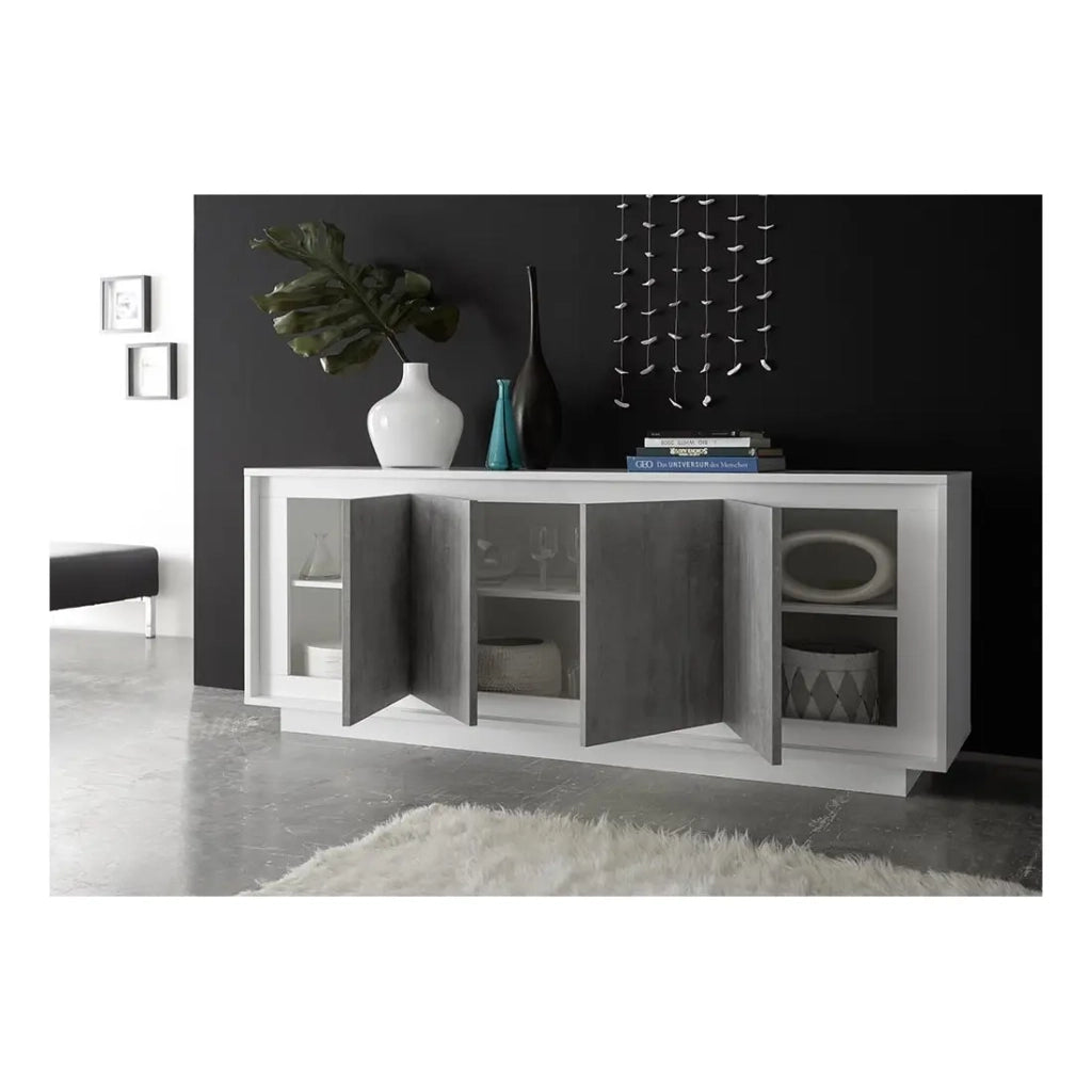 Credenza 4 porte in legno, collezione FALL, colore bianco lucido laccato e grigio effetto cemento.
