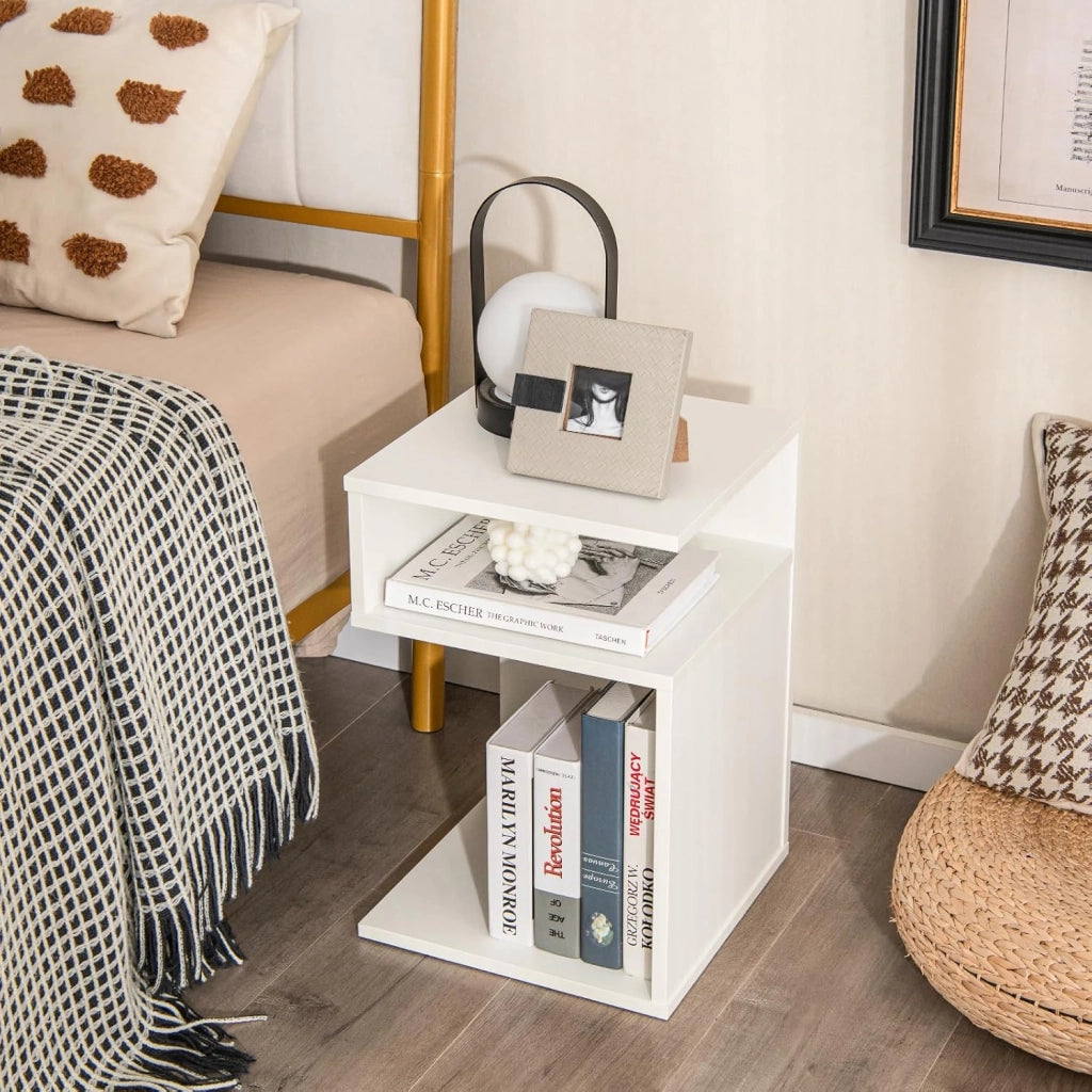 COSTWAY Tavolino Laterale da Salotto a Forma di S per Piccoli Spazi, Tavolino per Divano con 2 Scomparti Aperti, Comodino Moderno per Soggiorno, Camera da Letto e Studio, Bianco