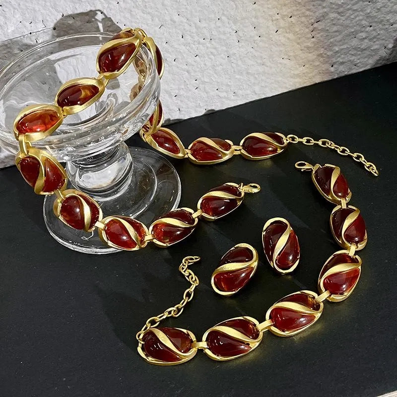 Set vintage fatto a mano con perline di cristallo marrone: collana, orecchini e bracciale. Regalo di Natale o di compleanno.