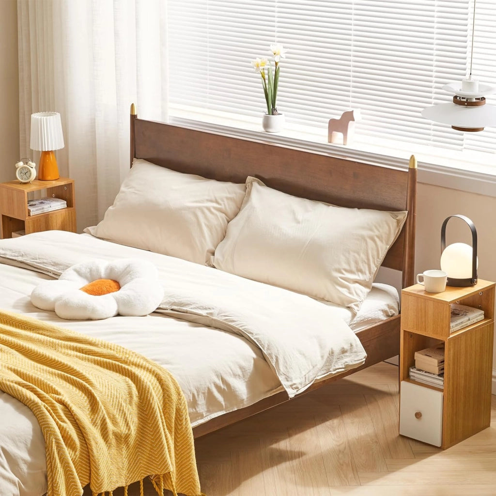 Set di 2 comodini sottili e stretti, con 2 scomparti aperti e 1 cassetto, salvaspazio, tavolini laterali in legno per camera da letto e soggiorno, naturale WNS006N-2