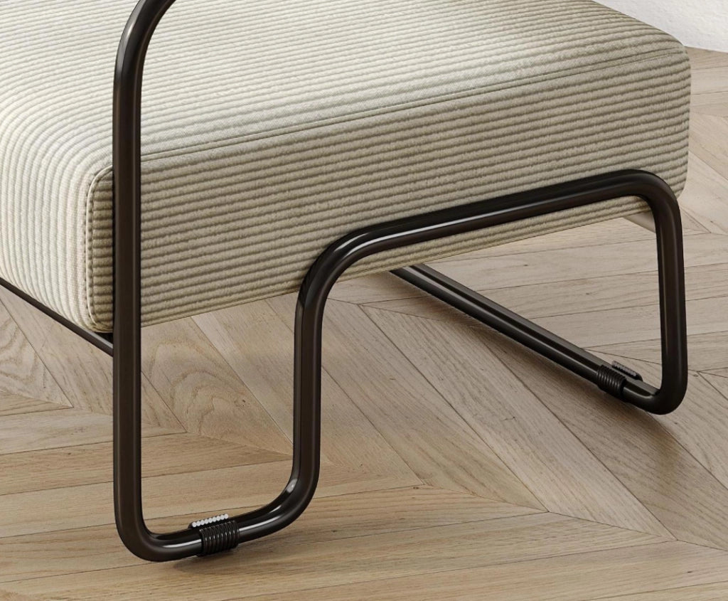 Poltrona Lounge Moderna ¨C MINIMAL ¨C Velluto a Coste, Gambe in Metallo Nero, 68x73x70