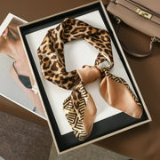 Sciarpe e scialli da donna con stampa leopardata in stile retr¨°, ispirati allo street style europeo e americano.