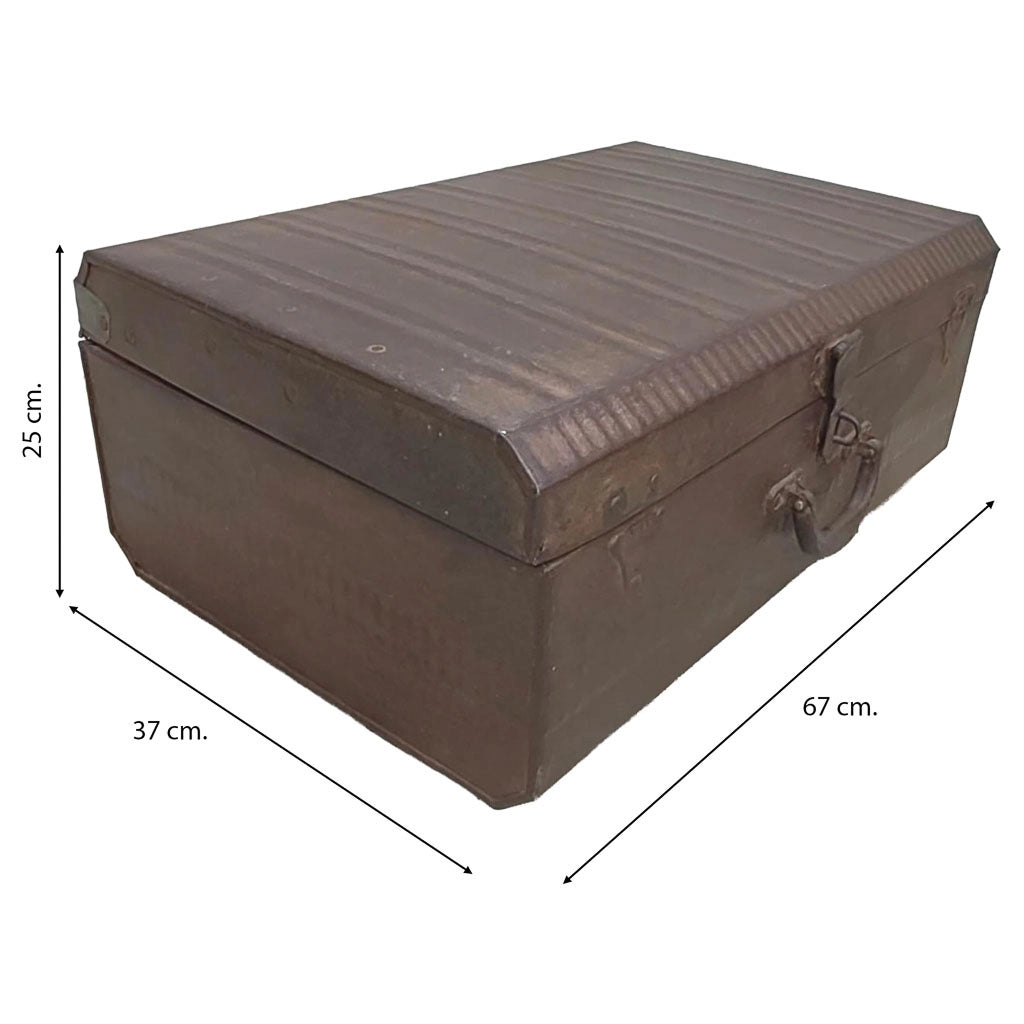 Valigia artigianale in metallo, 67x37x25h cm