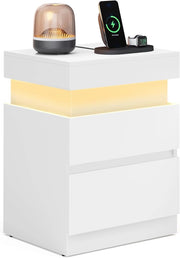VASAGLE KAILYN Collezione - Comodino con Multipresa, Tavolino con Piano Scorrevole, 2 Cassetti, Striscia LED, Stile Moderno, 35 x 40 x 55 cm, Bianco Neve LET640WB01