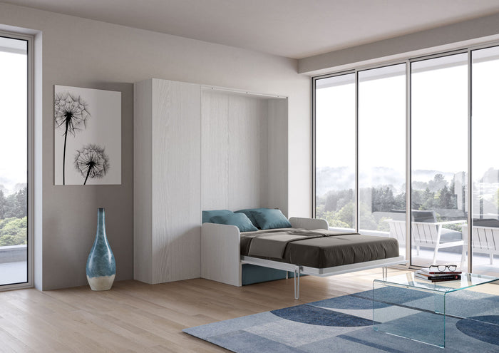 Letto Una Piazza E Mezzo A Scomparsa 120 Kentaro Con Divano E Colonna Bianco Frassino e Azzurro