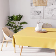Tavolo quadrato in ocre, tovagliato vetrificato 140x140 cm colore giallo