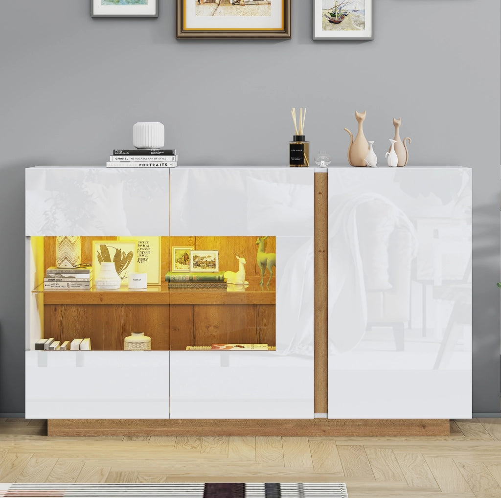 Credenza con 3 ante; luci LED RGB e finitura lucida in truciolato bianco
